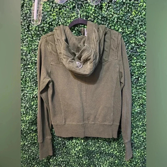 Lululemon Fireside Scuba Hoodie Jacket Cable Knit Detail - Size 10 in Olive - Picture 6 of 9